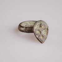 Medieval bronze ring Vetka showing almond-shaped bezel and green malachite patina