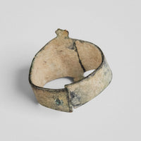 Medieval bronze ring Wistanoc, back view of the open band with squared overlapping ends