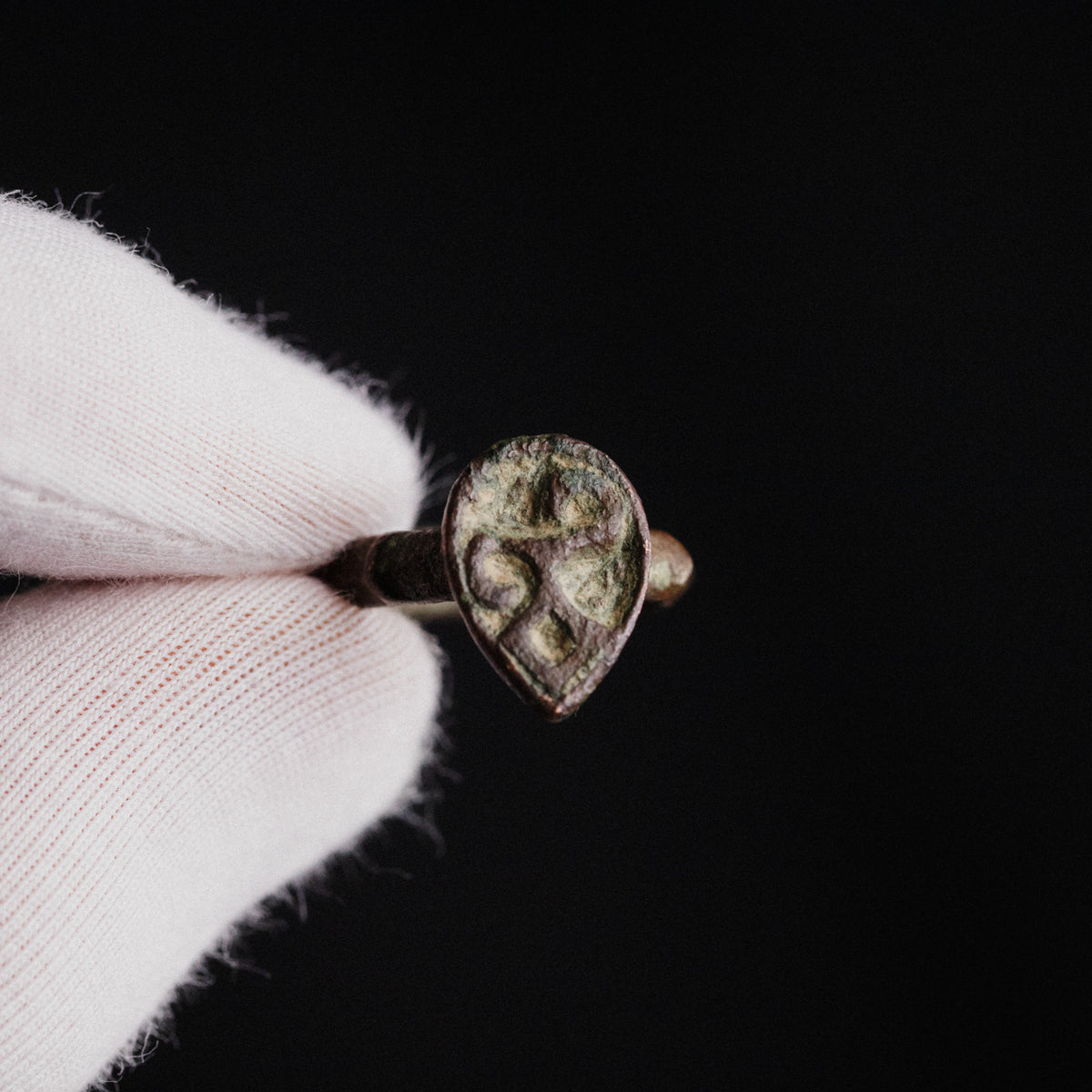 Medieval Bronze Ring - 'Vetka' (12th–14th c. CE) EU 51 / US 5.75