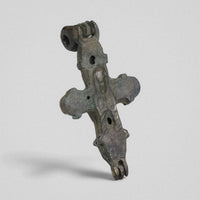 P-40-B: bronze cross pendant, object view 6