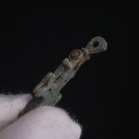 P-44-B: bronze cross pendant, object view 6
