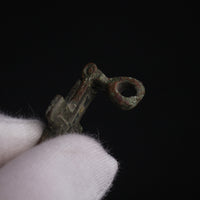 P-45-B: bronze cross pendant, object view 8