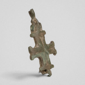 P-46-B: bronze cross pendant, object view 1