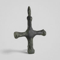 P-47-B: bronze cross pendant, object view 4