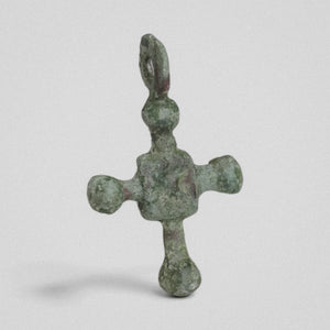 P-48-B: bronze cross pendant, object view 1