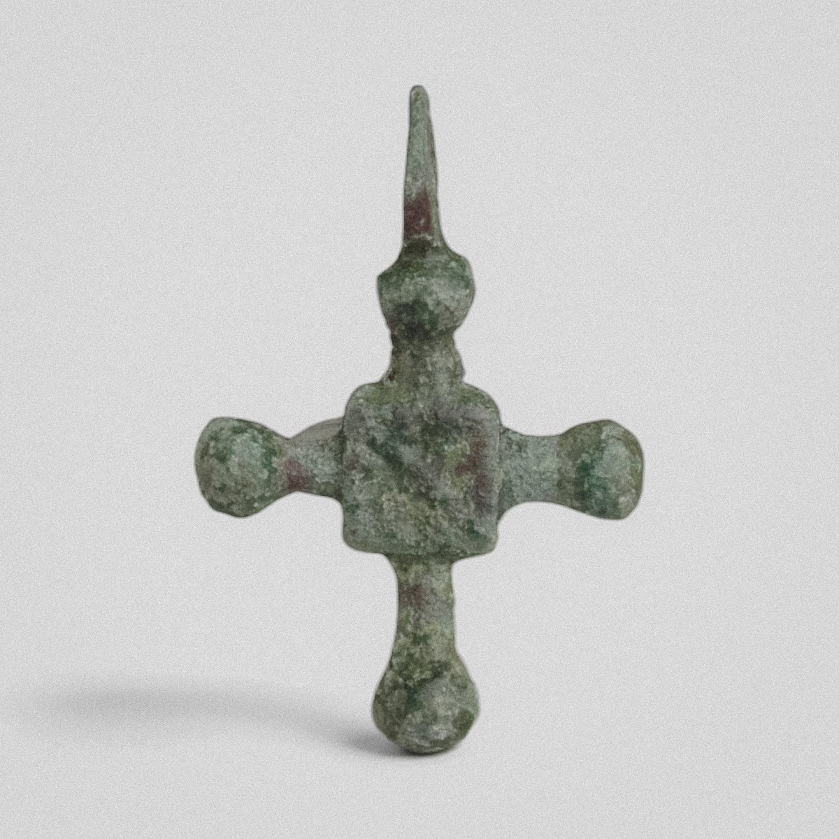 P-48-B: bronze cross pendant, object view 2