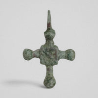 P-48-B: bronze cross pendant, object view 2