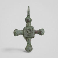 P-48-B: bronze cross pendant, object view 6
