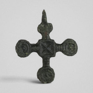 P-49-B: bronze cross pendant, object view 2