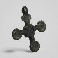 P-49-B: bronze cross pendant, object view 5