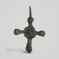P-50-B: bronze cross pendant, object view 3