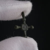 P-50-B: bronze cross pendant, object view 4