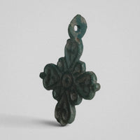 P-51-B: bronze cross pendant, object view 1