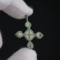 P-52-B: bronze cross pendant, object view 1