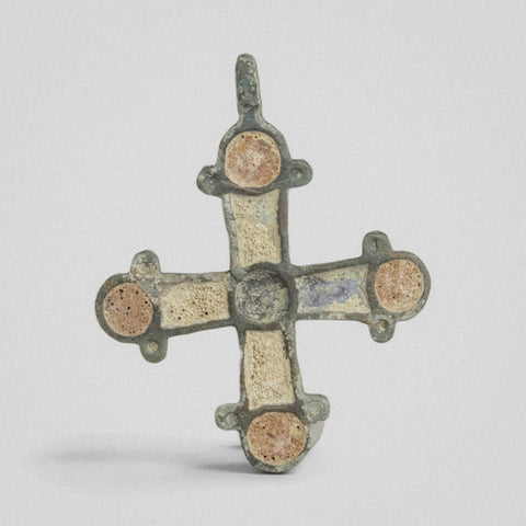 P-55-B: bronze cross pendant, object view 3
