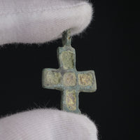 P-56-B: bronze cross pendant, object view 5