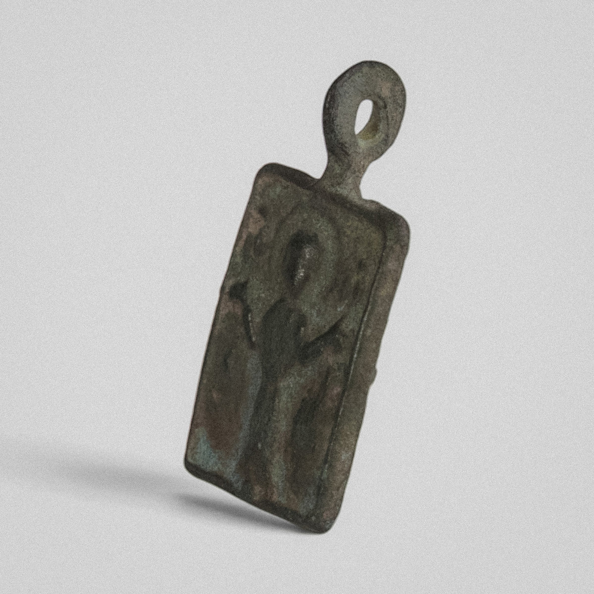P-57-B: bronze icon pendant, object view 3