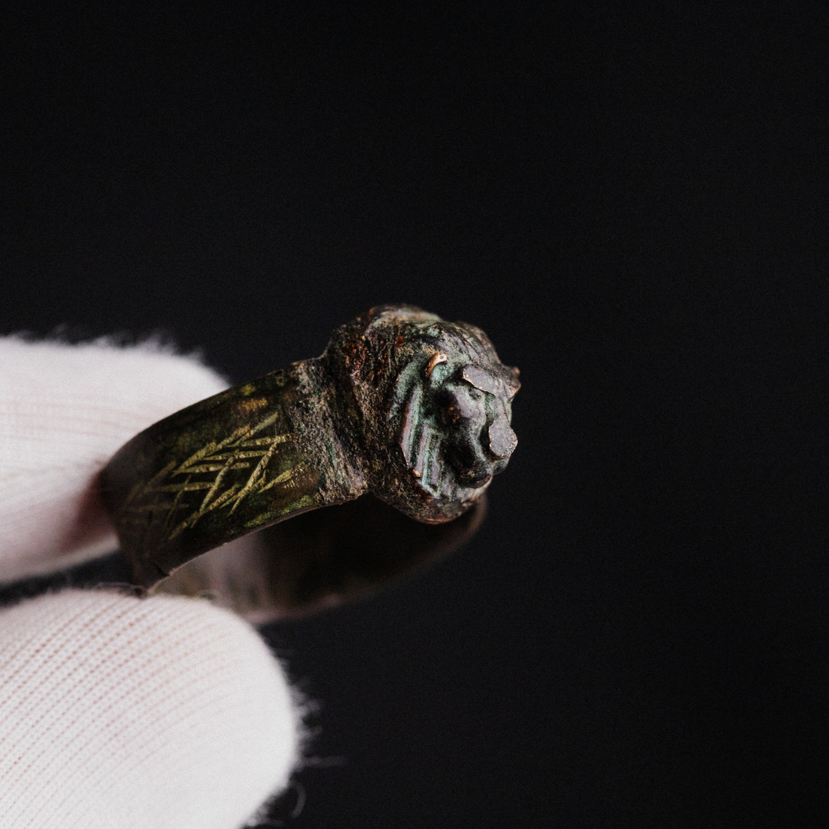 Roman Bronze Ring - 'Leontios' (2nd–4th c. CE) EU 68 / US 12.25