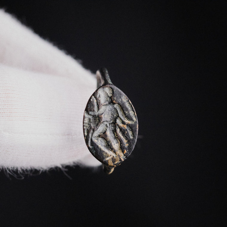 Roman Bronze Ring - 'Venator' (1st–3rd c. CE) EU 61 / US 9.5