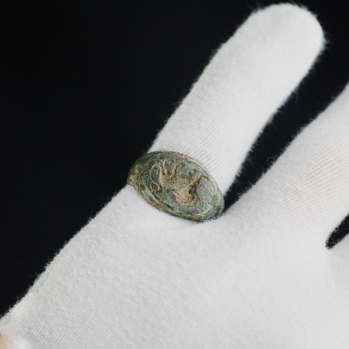 Roman Bronze Ring - 'Leonis' (2nd–3rd c. CE) EU 55 / US 7.25