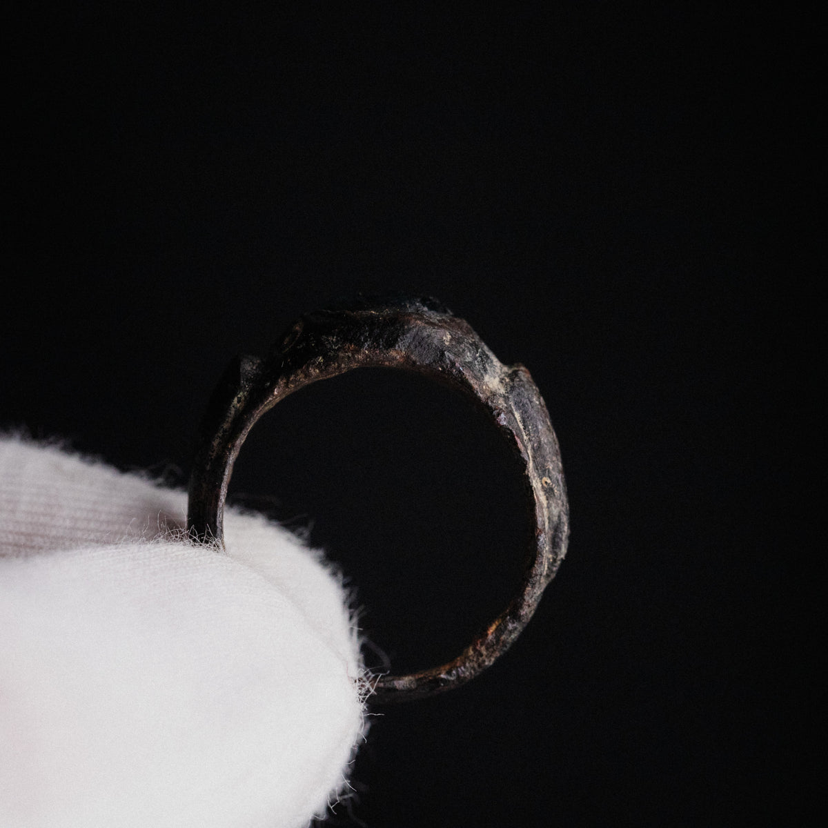 Roman Bronze Ring - 'Volusenus' (2nd–3rd c. CE) EU 59 / US 8.75