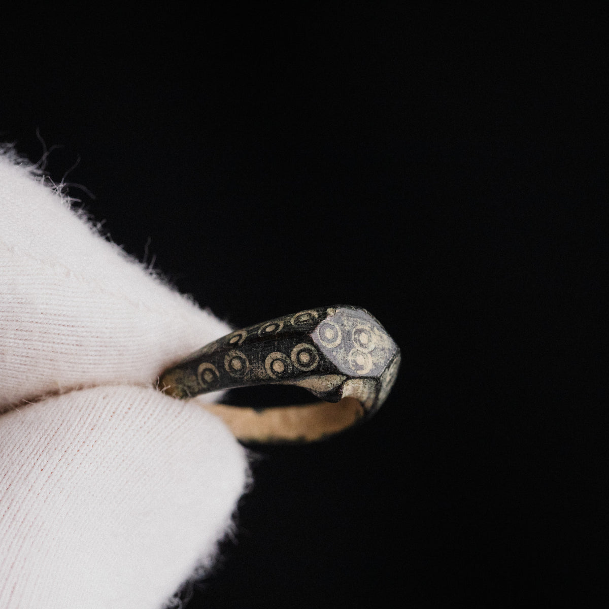 Roman Bone Ring - 'Ocellus' (2nd–4th c. CE) EU 44 / US 3